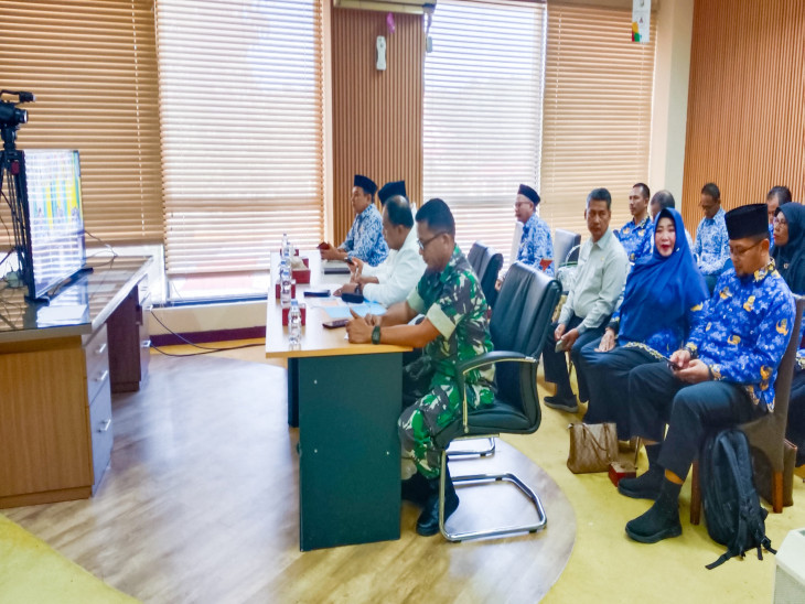 Pemkab Kampar Ikuti Rapat Koordinasi Pengendalian Inflasi Daerah Tahun 2024 Bersama Mendagri Melalui Zoom Meeting