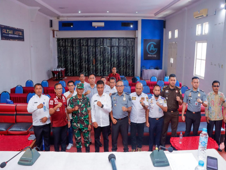 Membuka Rapat Tim Tora,Ahmad Yuzar Tegaskan Perlu Adanya Pengawasan Orang Asing