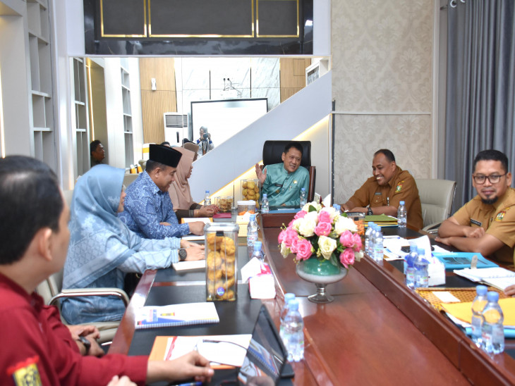 Setujui RKA PT. Bank Sarimadu, Pj Bupati Kampar Berharap PT. BPR Sarimadu harus Berinovasi untuk mewujudkan BUMD Kampar semakin Malaju. 