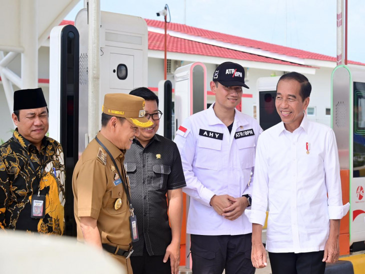 Pj.Bupati Kampar Hambali Dampingi Seluruh Kegiatan Kunker Presiden RI Joko Widodo Di Riau