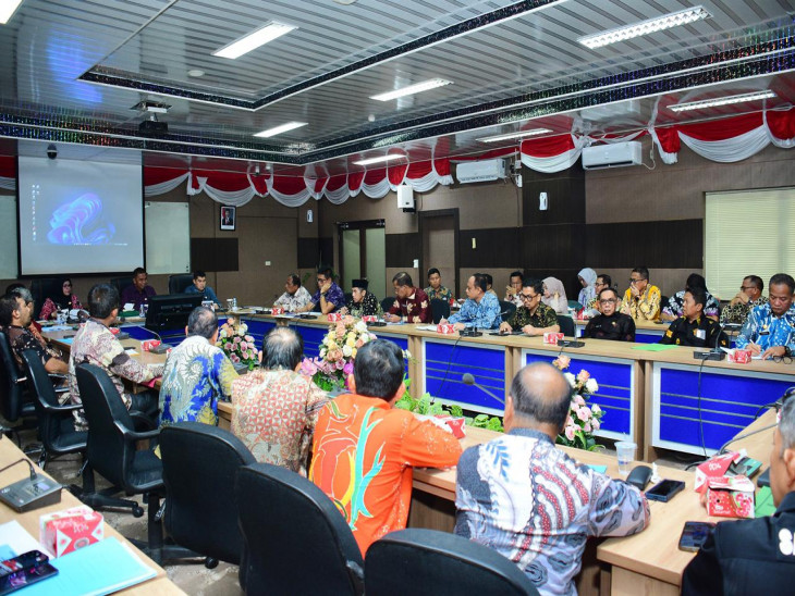 Perkuat Layanan Publik, Bupati Kampar Tekankan Camat Tinggal di Wilayah Tugas dan Perkuat Koordinasi Forkopimcam