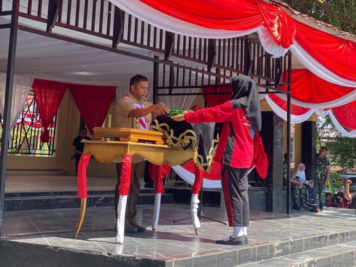 Bupati Kampar Ahmad Yuzar Pimpin Gladi Bersih Upacara detik-detik Proklamasi Kemerdekaan Republik Indonesia ke-80. 