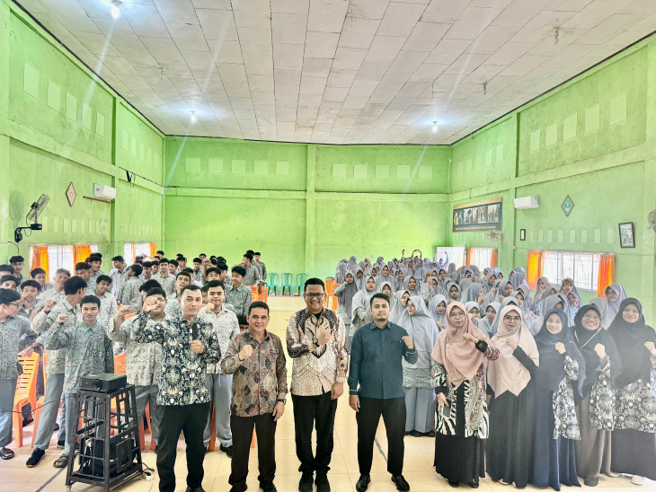 Diskominfo dan Persandian Kampar Gandeng SMA Muhammadiyah Bangkinang: Bangun Literasi Digital Lewat Edukasi “Cerdas Menggunakan Internet”