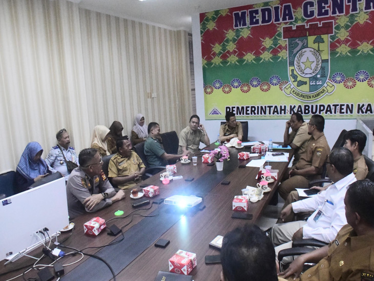 Rakor Inflasi secara Zoomeeting, Hambali ; Kita Lakukan Operasi Pasar dan Pangan Murah. 