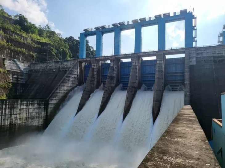 PLTA Koto Panjang Tambah tinggi Bukaan Pintu Pelimpah Waduk (Spillway Gate).pada pukul 15.00 Wib hari ini. (28/02)