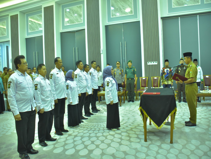 Perkuat Barisan Perang Melawan Narkoba, Bupati Kampar Lantik Pengurus BNK Kab. Kampar