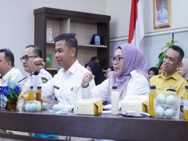 Bupati dan Wakil Bupati Kampar Ikuti Pemaparan dan Wawancara Penjaringan Pemerintahan Desa dan Kelurahan Award Tahun 2025