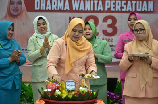 Puncak Peringatan HUT DWP ke 23, Yusri :  Selaku Isteri ASN, DWP Telah Berkontribusi Terhadap Program Pembangunan Pemerintah. 