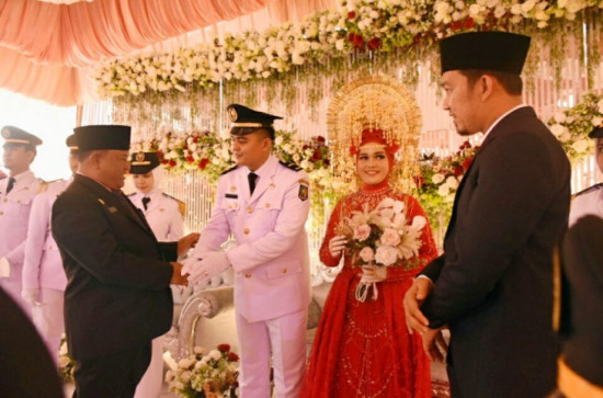 Sekda Inspektur, Yuricho Perwira Upacara Resepsi Pernikahan Nashih Abdul Khair dan Intan Zamarud.