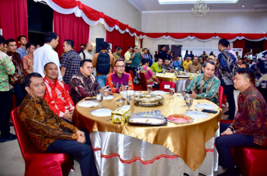 Pj Bupati Kampar Hadiri Pisah Sambut Kajati Riau. 