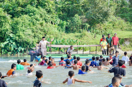 Kadis Kominfo Kampar ; Luar Biasa Antusias Masyarakat Tangkok Itiok Sei Gelombang 