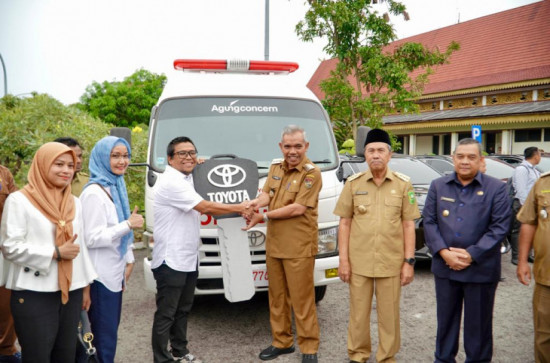 Terima 1 Unit Ambulance Untuk Kecamatan Kampar Kiri Hulu, Kamsol ; Manfaatkan Dengan Baik Untuk Pelayanan Kesehatan Masyarakat. 