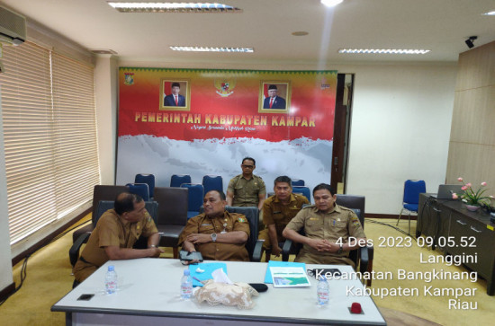Pemkab Kampar Ikuti Rapat Koordinasi Pengendalian Inflasi Daerah Tahun 2023 Bersama Mendagri. 