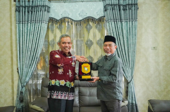 Pj.Bupati Kampar Terima Kunjungan Bupati Merangin Jambi. 