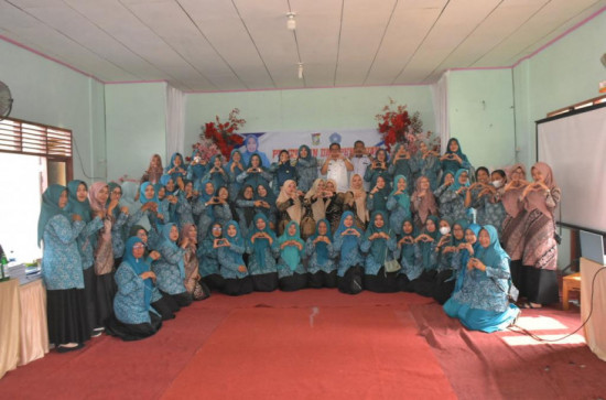 Lomba Aku Hatinya PKK Tingkat Kabupaten Kampar, Pemberian Nilai Pada Usaha Produktif Dalam Pemanfaatan Pekarangan Rumah Sebagai Sumber Pangan Yang Berkelanjutan