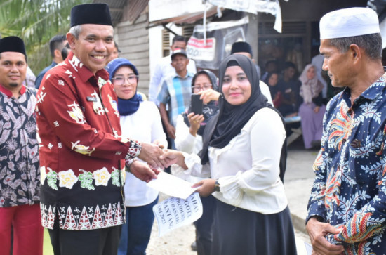 Setelah 20 Tahun Bertikai Akhirnya Kamsol Serahkan SHU KKPA lahan Sawit Terantang, Inilah Kampar sebenarnya. 