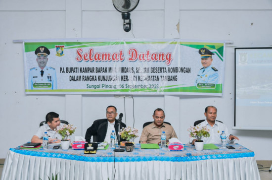 Dihadapan Pj Bupati Kampar, Ketua DPRD Kampar, Camat dan Kades Sampaikan Alih Fungsi Lahan Menjadi Perbincangan di Kecamatan Tambang.