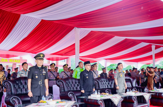 Hadiri Penutupan Diktuba Polri Gelombang I,  Pj Bupati Kampar ; Selamat Menjadi Polisi yang Mampu Mengayomi dan Melayani Masyarakat. 
