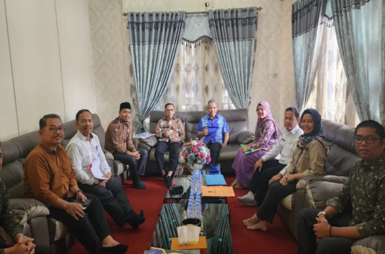 Persiapkan Kirab Pemilu 2024, KPU Kampar Audiensi Dengan Pj.Bupati Kampar. 