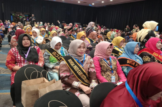 Hadir Pada Acara Pembukaan Apresiasi Bunda Paud Nasional, drg. Yusi Katakan Keikut Sertaan Kabupaten Kampar Merupakan Bentuk Dukungan Terhadap Program Pendidikan Paud.