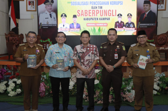 Tim Saber Pungli Lakukan Sosialisasi, Hambali ; Tugas dan Tanggung Jawab Kita Bersama Beantas Korupsi. 