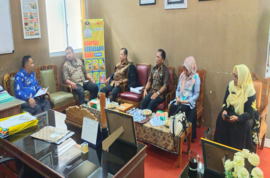 Tim Persiapan Desa Anti Korupsi Provinsi Riau Lakukan Observasi Ke Desa Pulau Gadang Setelah Kemarin di Tinjau Tim Kabupaten. 