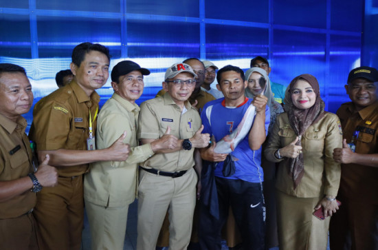 Asisten III Setda Kampar Wakili Pj.Bupati Kampar Meresmikan Pencanangan Bank Larva Dan Broodstock Center Di BBI Sipungguk