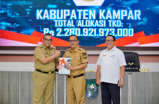 Kampar Terima DIPA Tahun 2024 Sebesar Rp.2.2 T, Pj. Bupati Kampar : Belanja Untuk Kepentingan Pembangunan Masyarakat. 
