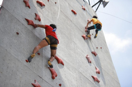 Kembali Atlit Panjat Tebing Kampar Raih Medali Emas dan Perunggu Kejurprov FPTI 2023 di Inhu. 