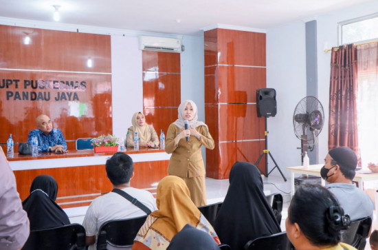 Kunjungan Kerja Ke Siak Hulu  Tinjau Pukesmas Pandau Jaya dan Balita Penderita Stunting, Pj Ketua TP PKK Kabupaten Kampar Yusi Prastiningsih : Prioritas dan Fokus Peningkatan Pelayanan Kesehatan Masyarakat. 