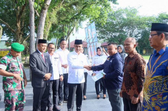 Apel Harkopnas Ke-76 Tingkat Kabupaten, Koperasi Terbaik Kampar Terima Penghargaan. 