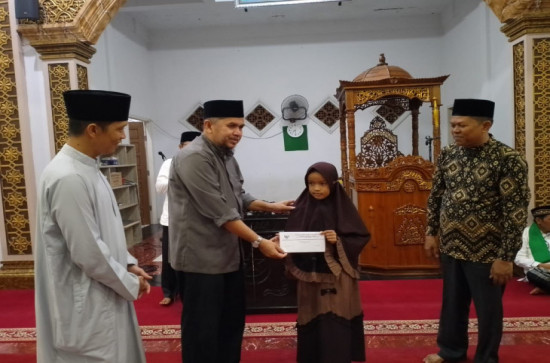 Safari Pemkab Kampar di Desa Ganting, Staf Ahli Ridel Fitri Selalu Ingatkan Program Pemerintah Dalam Mengatasi Kemiskinan Ekstream. 