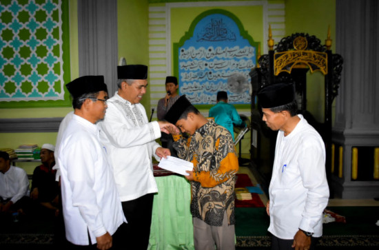 Safari Ramadhan Desa Limau Manis, Pj. Bupati Kampar : Ekspedisi Spiritual Sebagai Titik Tolak Untuk Peduli dan Tanggap Kepada Tetangga dan Sesama. 