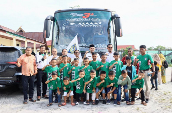 Membanggakan, Tim Sepakbola SSB M. U Junior Kampar U-12 akan mewakili Riau pada Tingkat Nasional di Jakarta. 