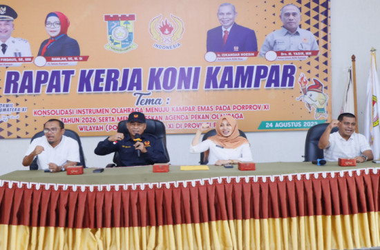 Drg.Yusi Firdaus Bingung diberikan Penghargaan Tertinggi KONI Kampar,  Ini Kata M. Yasir. 