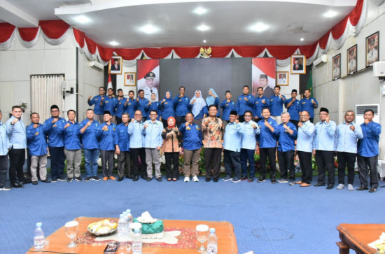 Pj. Sekda Kampar Hadiri Pengukuhan PD IKA UNRI Kampar.