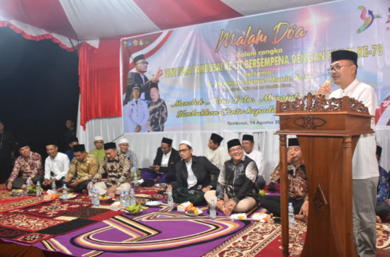 Hadiri HUT Ke-31 Desa Tambusai, Pj. Bupati Kampar : Dukungan Dan Partisipasi Masyarakat Ikut Menentukan Kemajuan Pembangunan Suatu Desa.