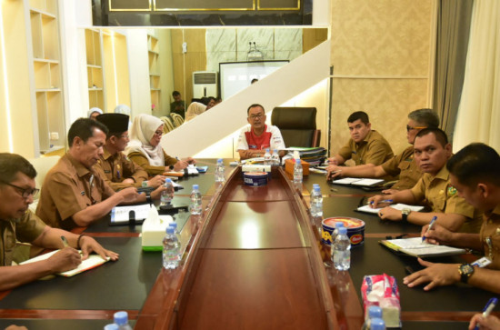 Buka Rapat Sektor Pertanian, Pj Bupati Kampar menegaskan, Pertanian Berperan Besar Dalam Mendukung Ketahanan Pangan Untuk Pemulihan Ekonomi Masyarakat.