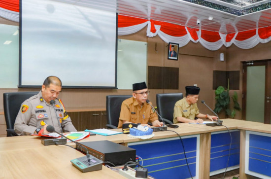 Pimpin Rapat Pelaksanaan Malam Takbiran Idul Fitri 1444 H, Pj. Sekda Kampar : Tidak Ada Larangan Dari Pemerintah Pusat Untuk Daerah Melaksanakan Pawai Takbir 