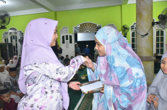 Penutupan Musabaqah Nuzul Qur'an Desa Muara Jalai, Pemda Kampar : Jadikan Ajang Mencari Bibit Penghapal dan Qari-Qariah Al Qur'an. 
