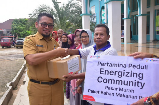 Gelar Pasar Murah Di Tapung Hulu Oleh PHR, Bantu Pemerintah Kab. Kampar Pulihkan Perekonomian Masyarakat. 