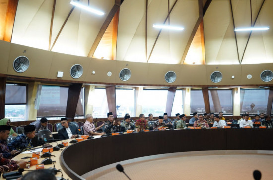 Sebanyak 758 Peserta, Pemkab Kampar Ikuti Rapat Penetapan Peserta MTQ XLI Tingkat Provinsi Bersama Gubernur Riau 