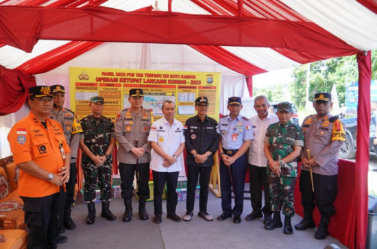 Dampingi Gubernur Riau dan Forkofimda Riau, Pj Bupati Kampar Tinjau Posko Mudik Perbatasan Riau-Sumbar. 