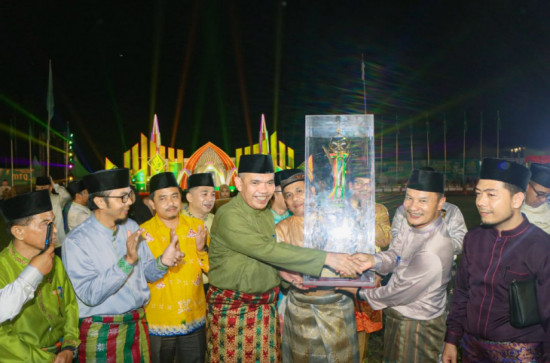 Kecamatan Tambang Raih Juara Umum Pada MTQ Ke-52 Tingkat Kabupaten Kampar. 