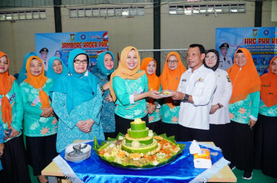 Jambore Kader PKK Tingkat Kabupaten Kampar, Tingkatkan Konsistensi Kader PKK Dalam Mendukung Kebijakan Program Pemerintah,