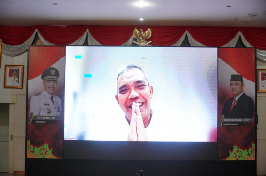 Buka Sosialisasi Penyusunan LPPD 2022 , Pj Bupati Kampar Minta Seluruh OPD Jeli dan Teliti Terhadap Pelaporan Kinerja Pemkab Kampar. 