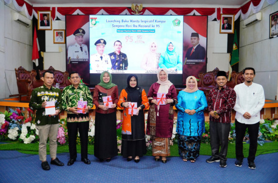 Launchingkan Buku Wanita Inspiratif Kabupaten Kampar, GOW Kab. Kampar Beri Pemahaman Besarnya Peran Wanita Dalam Pembangunan Bangsa