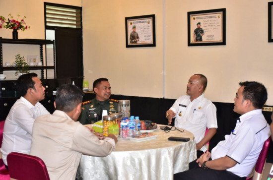 Hari Pertama di Kampar Pj Bupati Kampar Lakukan Kunjungan  Ke Kodim 0313/ KPR, Muhammad Firdaus  : Silahturahmi, Kolaborasi dan Sinergitas Bangun Kampar Yang Maju.