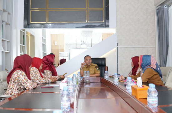 Pj Bupati Kampar terima Audiensi dari Organisasi Profesi PATELKI Kampar.