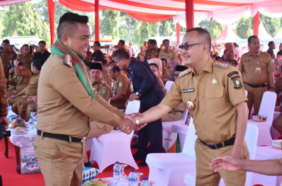 Usai Pembukaan Roadshow Bus KPK, Pj Bupati Kampar Ikuti Langsung Sosialisasi Anti Korupsi. 
